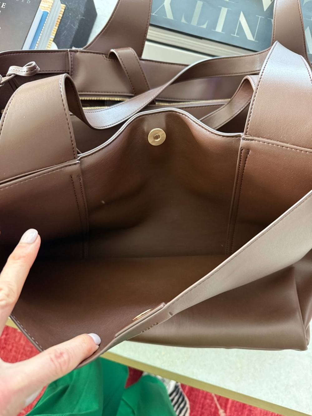 Like New July Juliette Spacious Leather Tote - NO LONGER AVAILABLE ONLINE - Picture 10 of 15